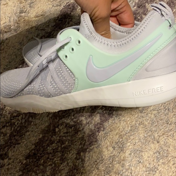 Nike free runners - Picture 2 of 2